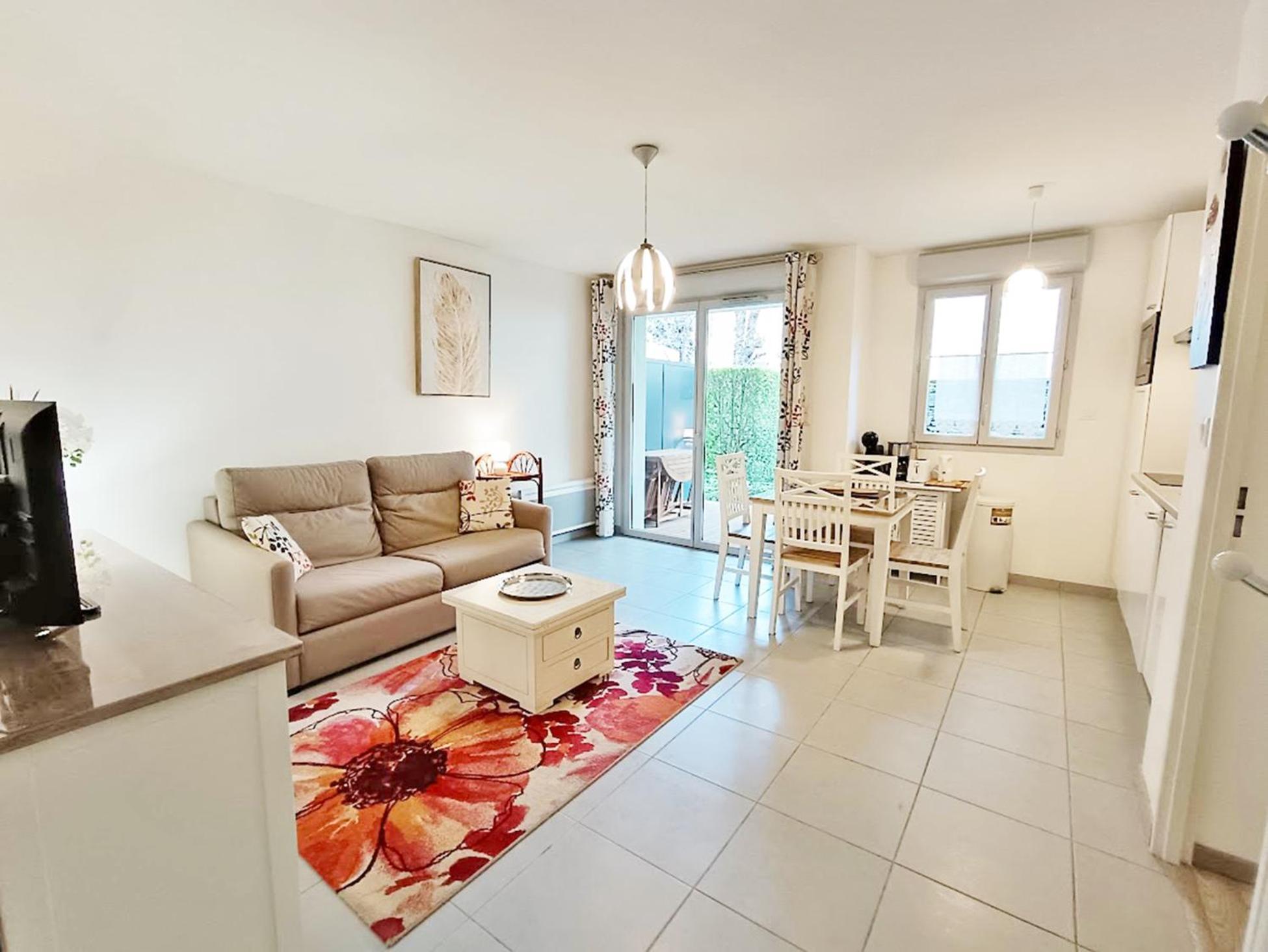 Sylvie8, T2, Centre Luchon, Jardin, 4 Personnes