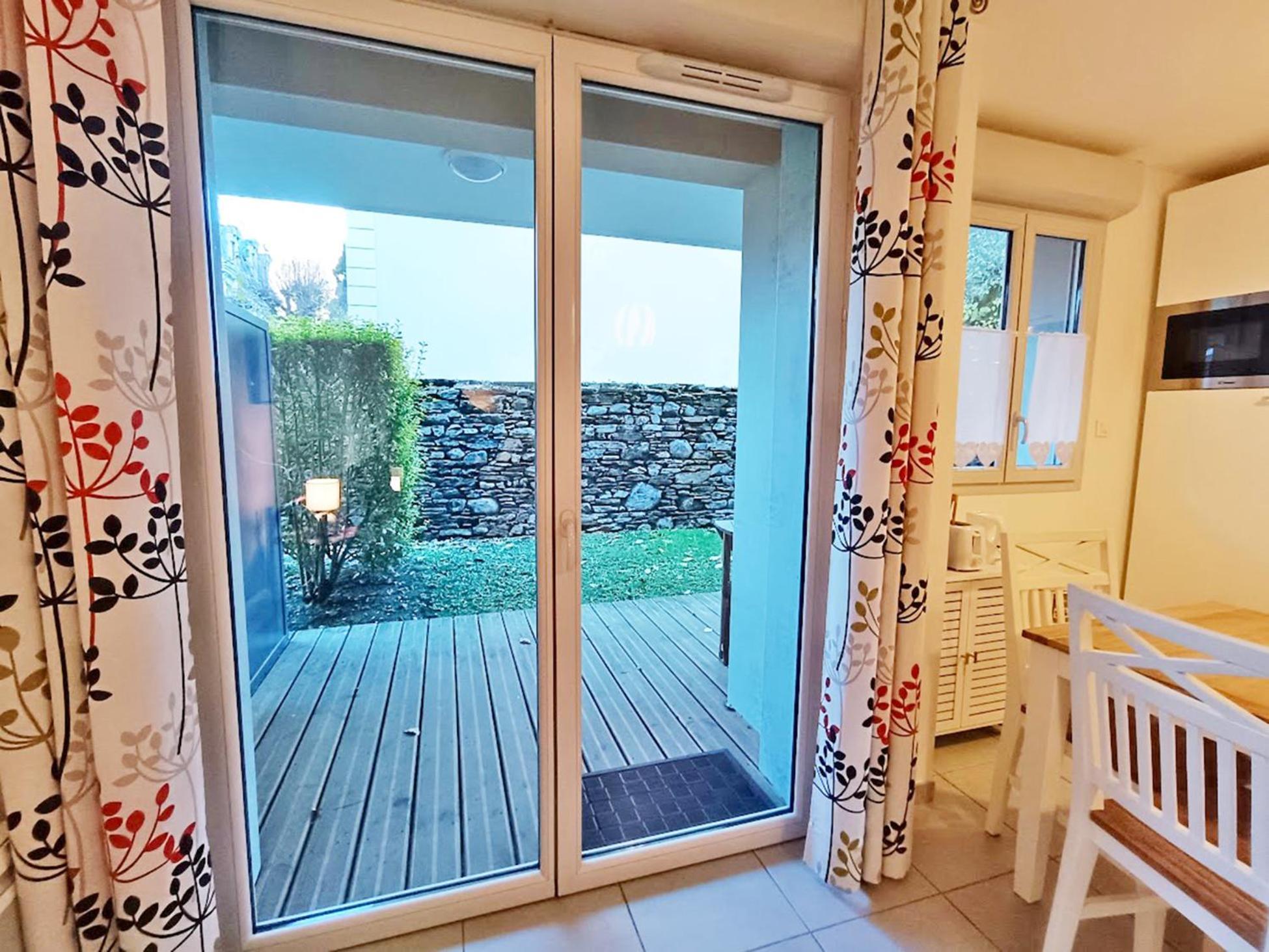 Sylvie8, T2, Centre Luchon, Jardin, 4 Personnes Apartment *