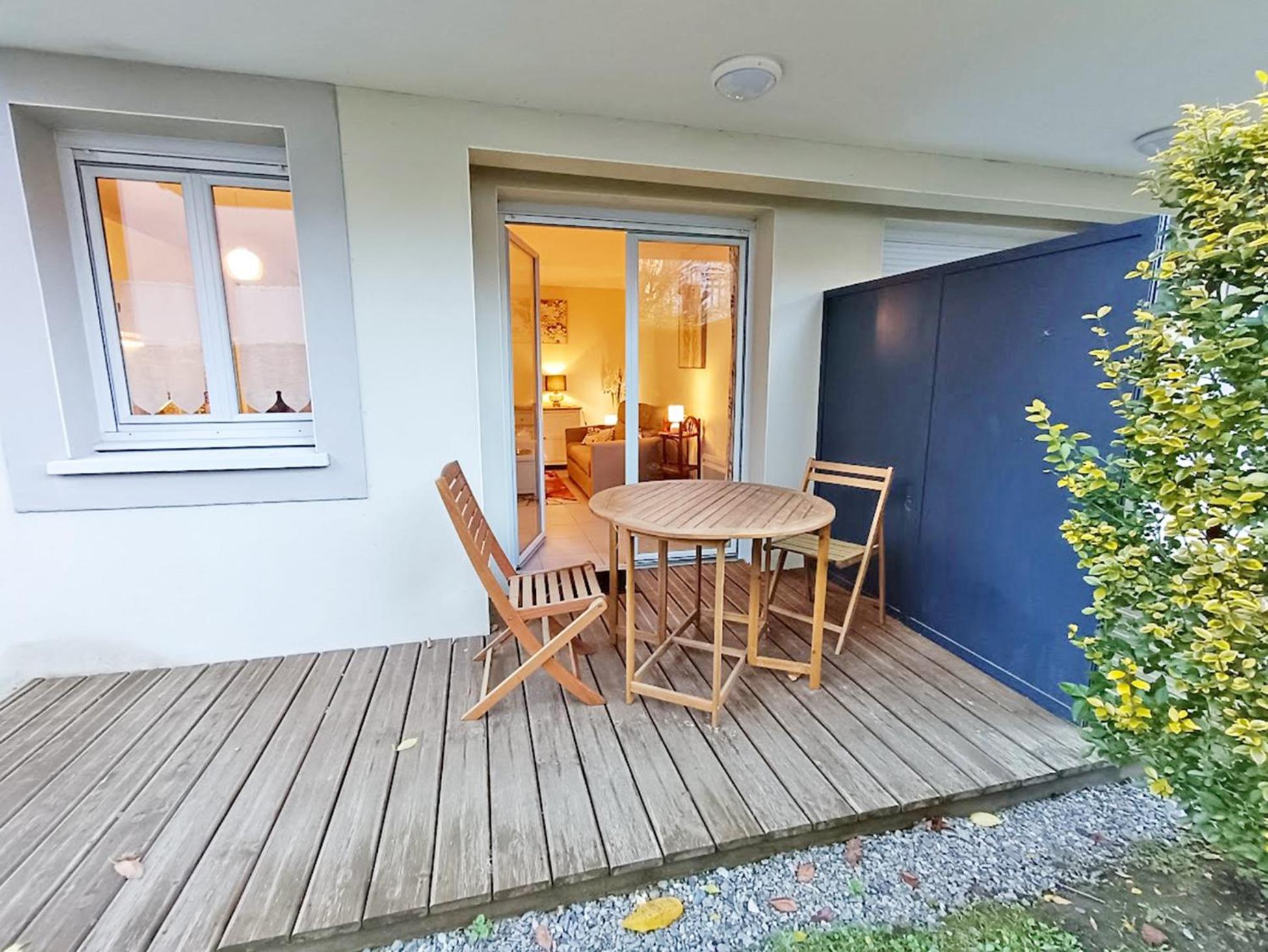 Apartment Sylvie8, T2, Centre Luchon, Jardin, 4 Personnes *